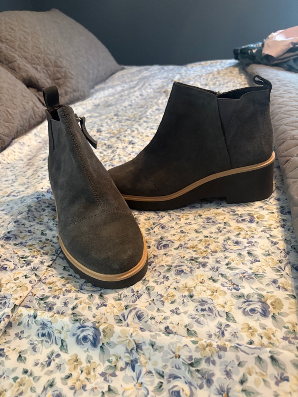 Toms Dark Gray Suede Wedge Chelsea Ankle Boots